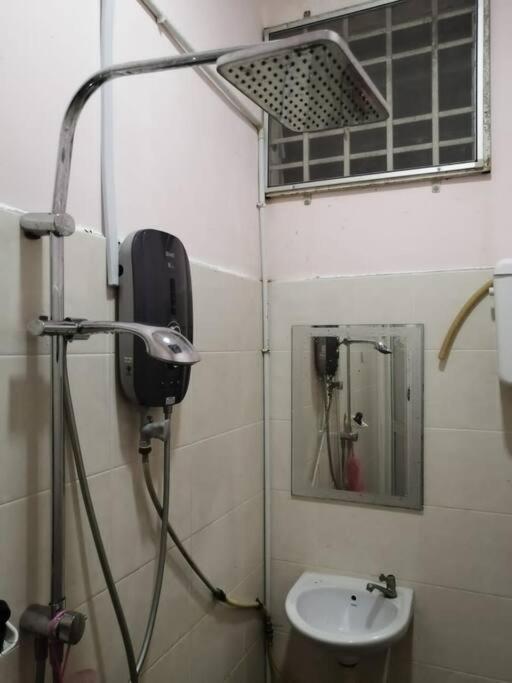Sri Wang Homestay @ Арау Экстерьер фото